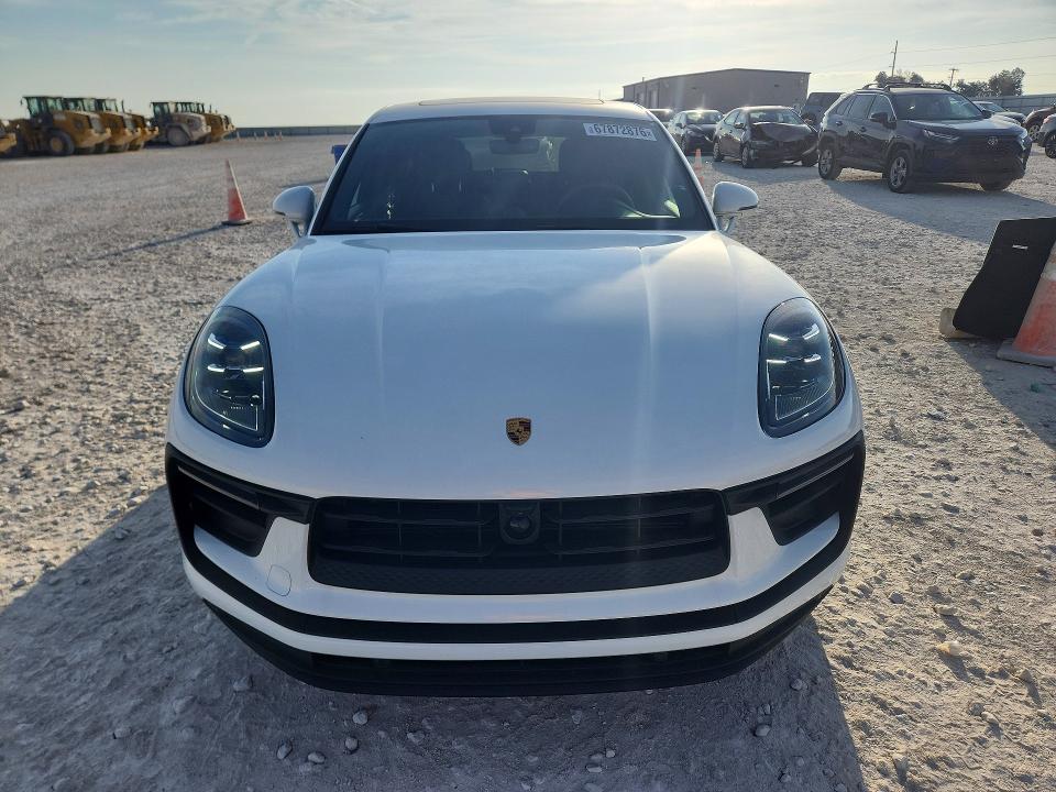 2025 Porsche Macan VIN WP1AA2A54SLB10878 COPART salvage auction — REAR END, Tx - Salvage Vehicle Title, sold $27,750 on 2026-10-01 (photo 5)