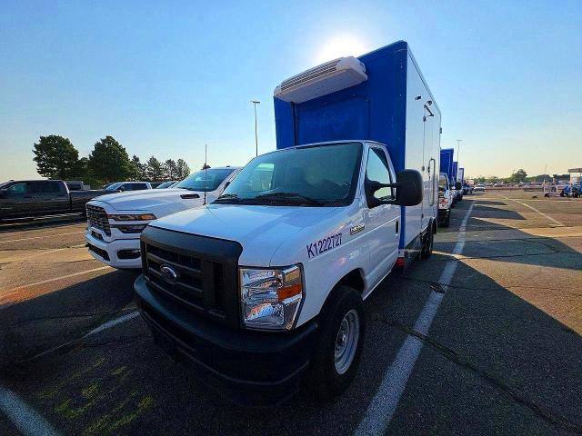 2023 Ford Econoline VIN 1FDWE3FK9PDD31812 COPART salvage auction — NORMAL WEAR, Co - Certificate Of Title (P), sold $14,800 on 2026-09-22 (photo 2)