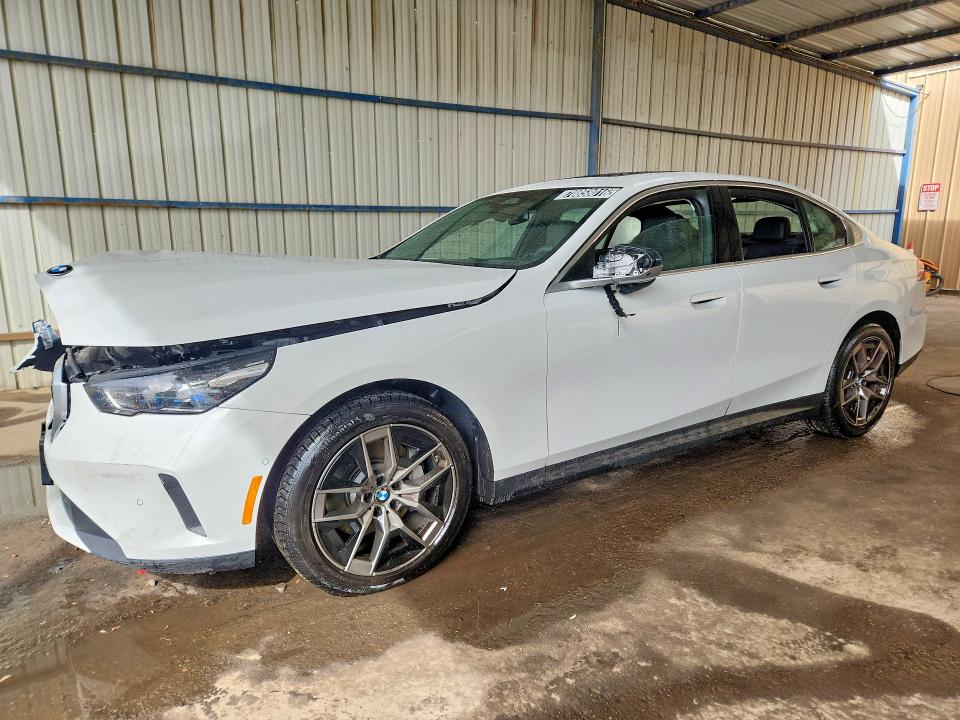 2027 BMW 5 series VIN WBA43FJ00VCY22892 — COPART salvage auction photo