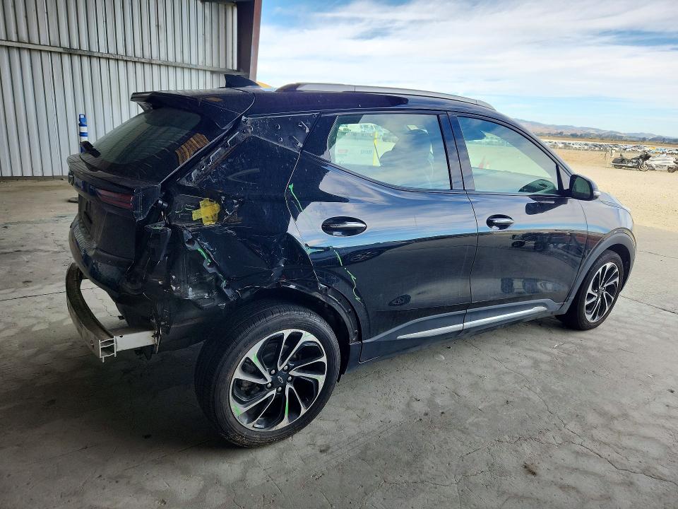 2022 Chevrolet Bolt euv VIN 1G1FZ6S00N4110765 COPART salvage auction — REAR END, Ca - Salvage Certificate, sold $8,600 on 2026-10-01 (photo 3)