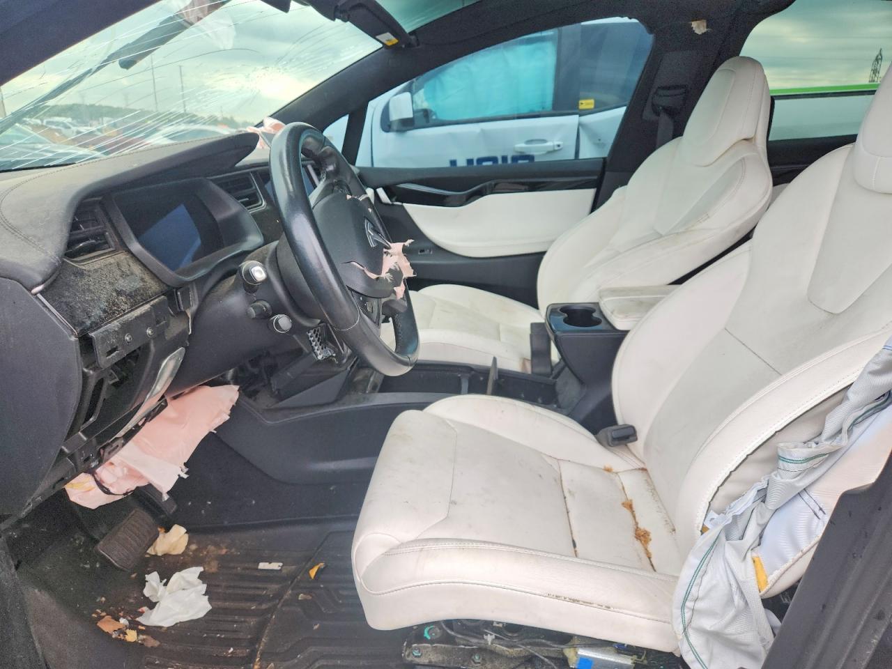 2018 Tesla Model X VIN 5YJXCAE28JF101280 COPART salvage auction — Front End, MI - DEALER ONLY CLEAN TITLE, sold $1,600 on 2026-10-02 (photo 7)