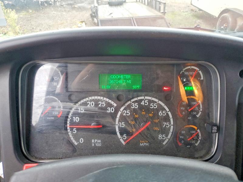 2017 Freightliner M2 VIN 1FVACXDT4HHHY2624 COPART salvage auction — MINOR DENT/SCRATCHES, OH - CERTIFICATE OF TITLE, sold $11,000 on 2026-10-05 (photo 9)