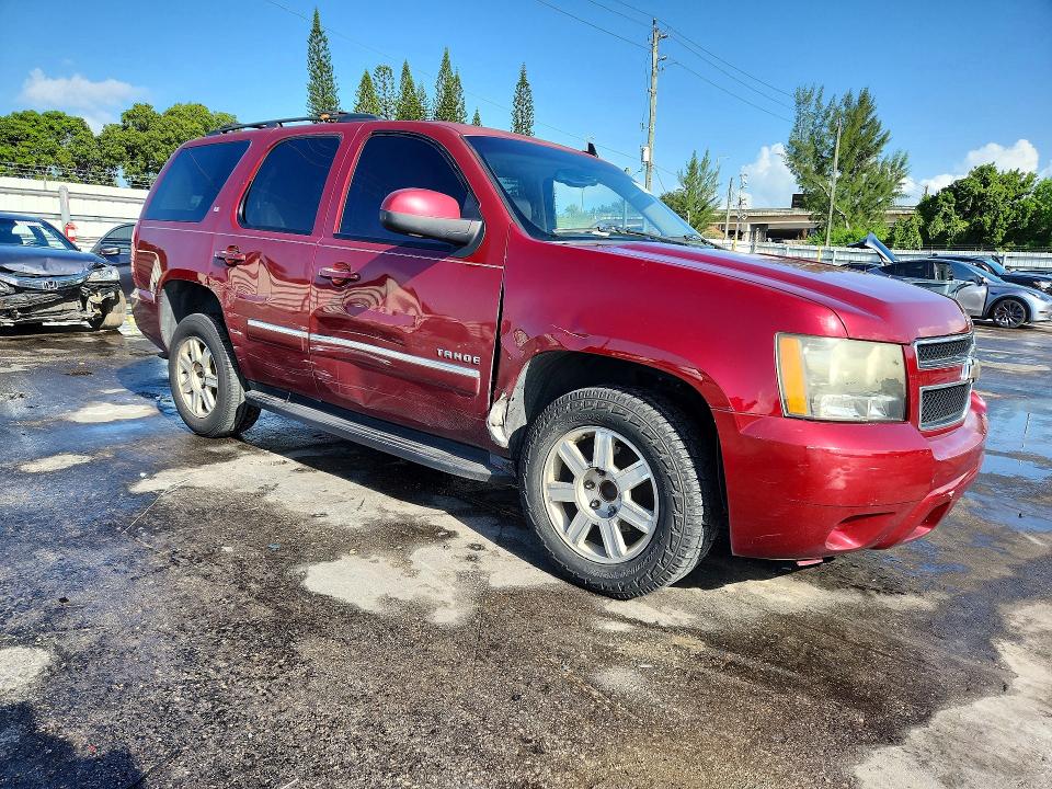 2011 Chevrolet Tahoe VIN 1GNSCBE00BR244841 COPART salvage auction — SIDE, FL - CERT OF TITLE SLVG REBUILDABLE, sold $10 on 2026-09-28 (photo 4)