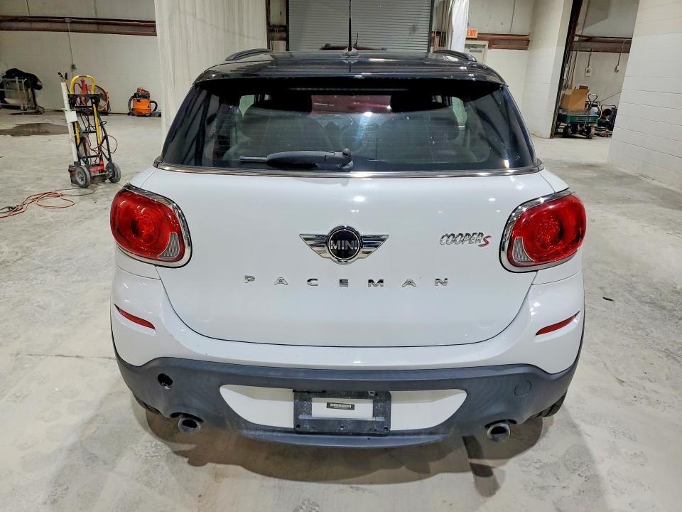 2014 Mini Cooper VIN WMWSS7C5XEWN72181 COPART salvage auction — MINOR DENT/SCRATCHES, Wv - Certificate Of Title (P), sold $0 on 2026-09-18 (photo 6)