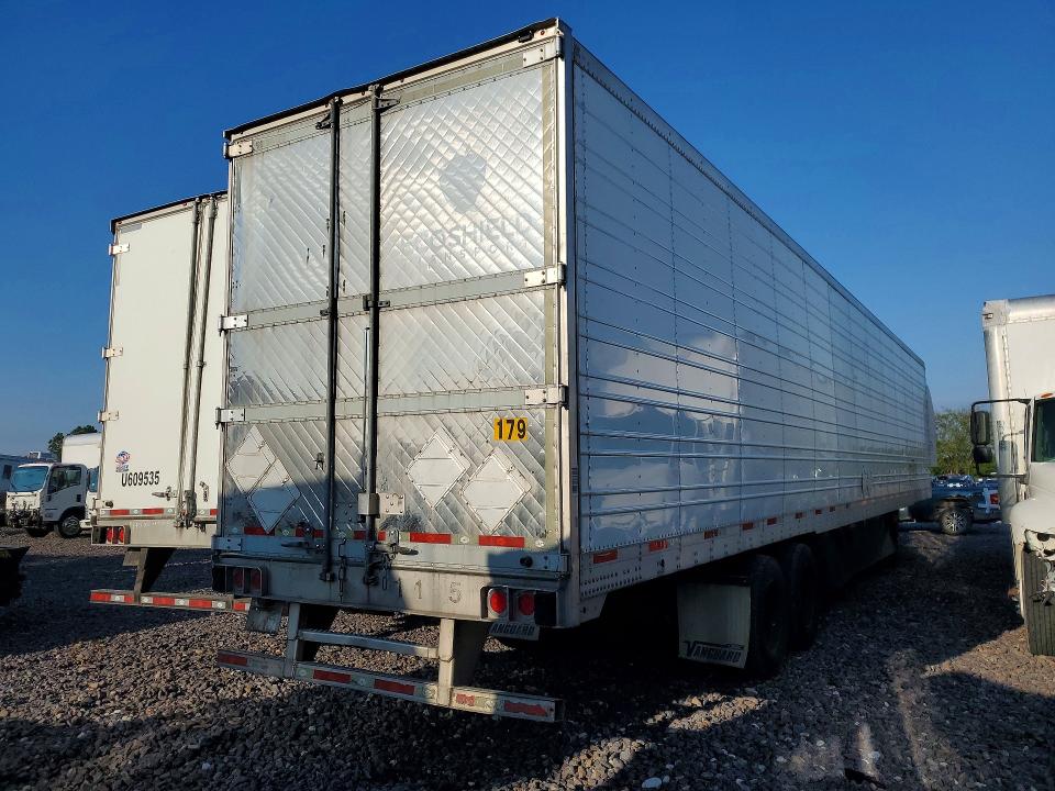 2016 Utility trailer manufacture VIN 1UYVS2530GM410946 COPART salvage auction — SIDE, IN - CERT OF TITLE-SALVAGE TITLE, sold $2,100 on 2026-10-01 (photo 3)