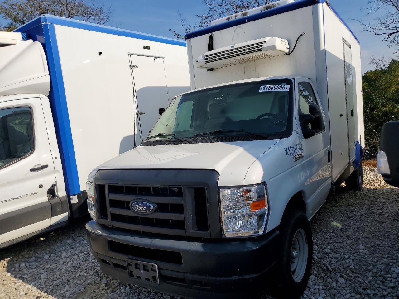 2023 Ford Econoline E350 VIN 1FDWE3FK8PDD14712 — COPART salvage auction photo