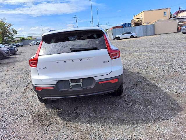 2026 Volvo Xc40 VIN YV4L12UC2T2792779 COPART salvage auction — WATER/FLOOD, Nj - Cert Of Title-Salvage Flood (P), sold $22,200 on 2026-10-02 (photo 6)