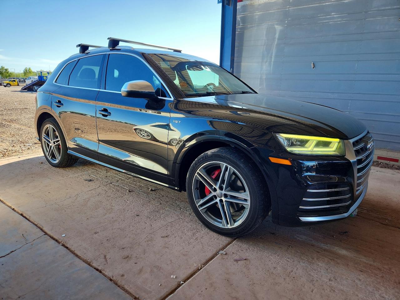 2018 Audi Sq5 VIN WA1A4AFY8J2016006 COPART salvage auction — Minor Dent/Scratches, AZ - CERTIFICATE OF TITLE (P), sold $9,500 on 2026-10-09 (photo 4)
