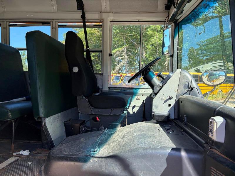 2015 Thomas Built VIN 1T88P9E12F1278355 COPART salvage auction — NORMAL WEAR, MA - CERTIFICATE OF TITLE (P), sold $5,500 on 2026-09-18 (photo 5)