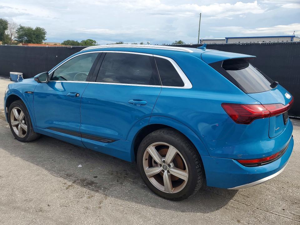 2019 Audi E-tron VIN WA1LABGE3KB012765 COPART salvage auction — MINOR DENT/SCRATCHES, Fl - Certificate Of Title, sold $14,300 on 2026-10-13 (photo 2)