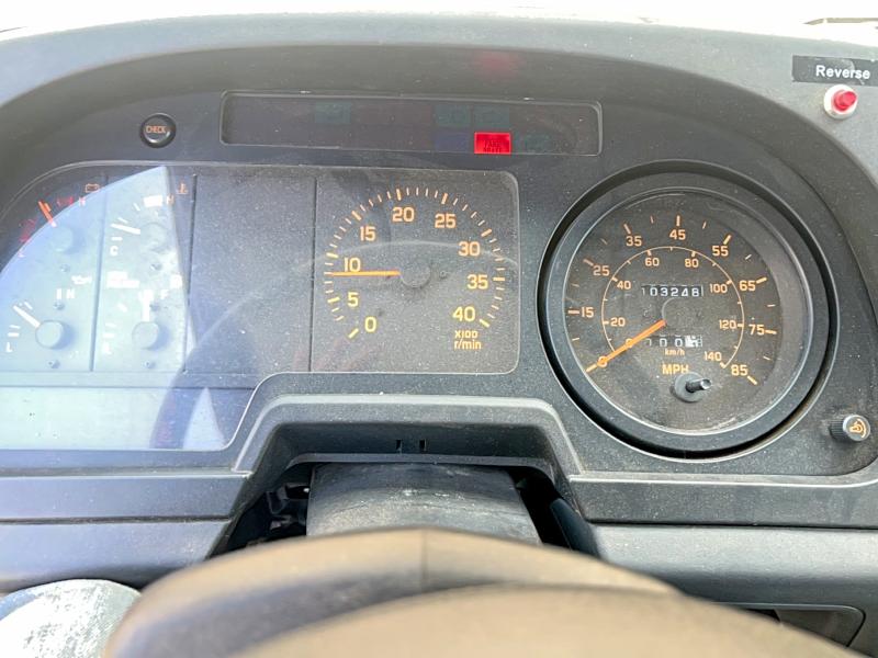 1998 Gmc T-series VIN 1GDJ7C1C7WJ513464 COPART salvage auction — SIDE, Oh - Cert Of Title-Salvage (P), sold $1,300 on 2026-09-29 (photo 8)