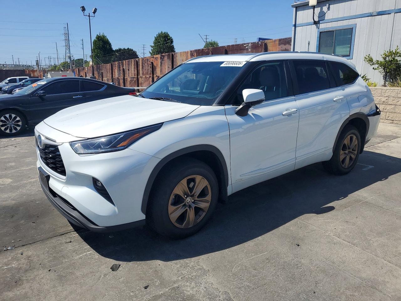 2023 Toyota Highlander Hybrid VIN 5TDABRCH4PS566383 — COPART salvage auction photo
