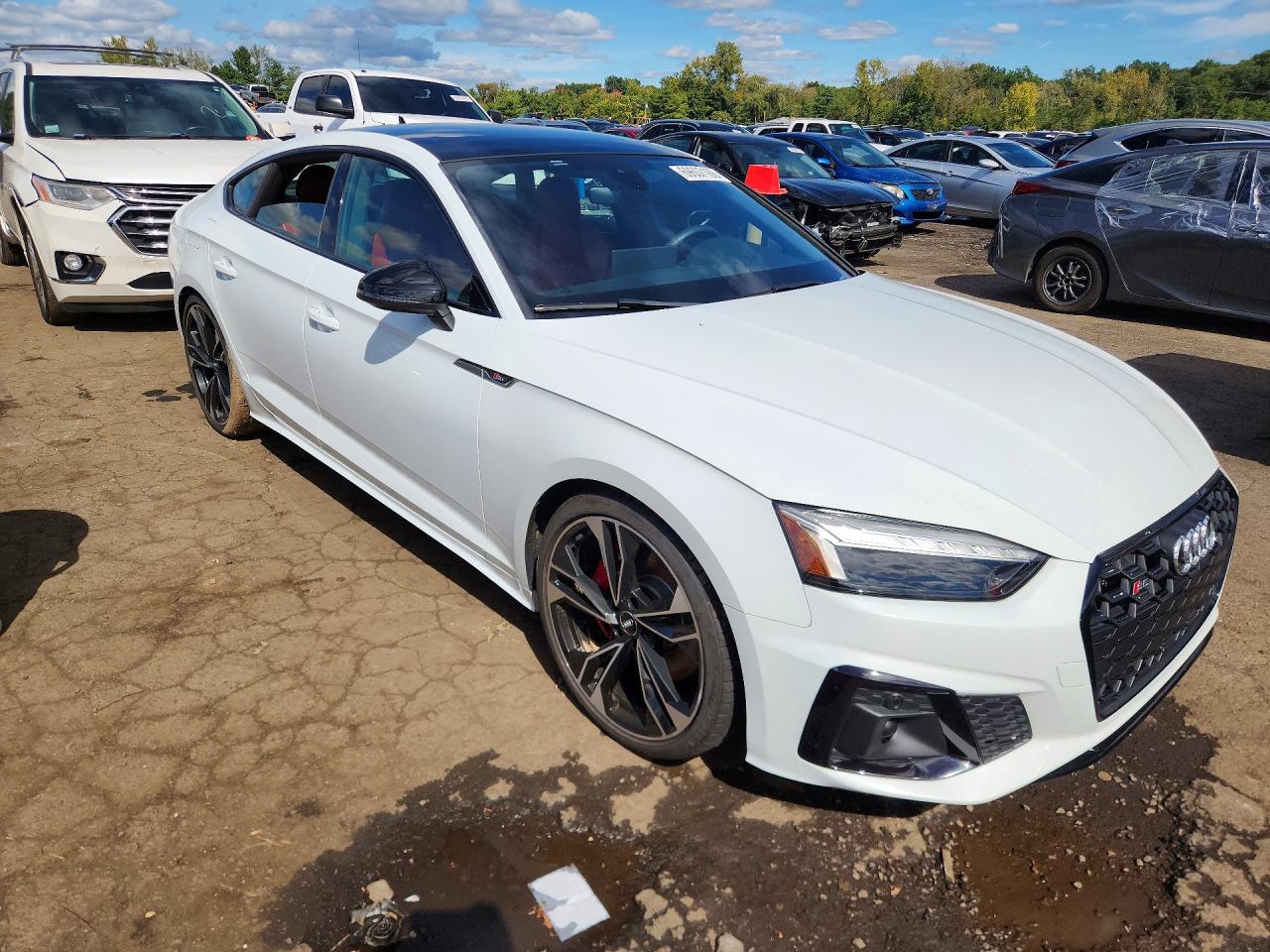 2021 Audi S5/rs5 VIN WAUC4CF57MA007711 COPART salvage auction — Water/Flood, Fl - Salvage Title, sold $8,400 on 2026-10-06 (photo 4)