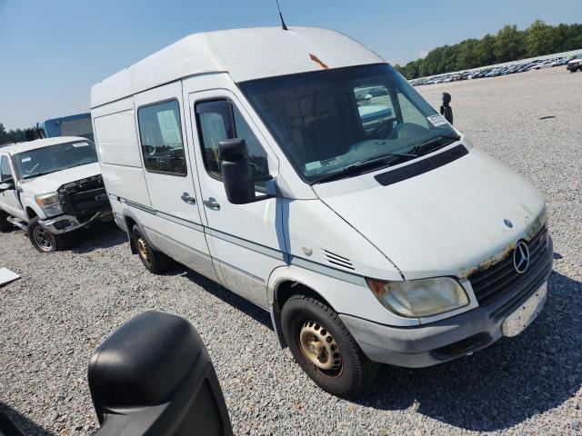 2004 Sprinter 2500 sprinter VIN WD2PD644145646139 COPART salvage auction — UNDERCARRIAGE, NC - DEALER ONLY CLEAN TITLE, sold $625 on 2026-09-14 (photo 4)