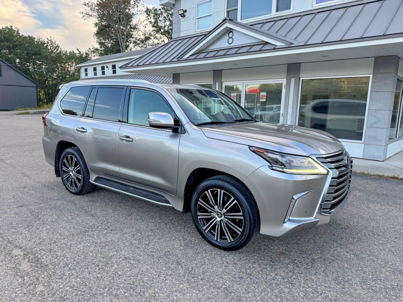 2019 Lexus LX 570 VIN JTJHY7AX5K4293449 — COPART salvage auction photo