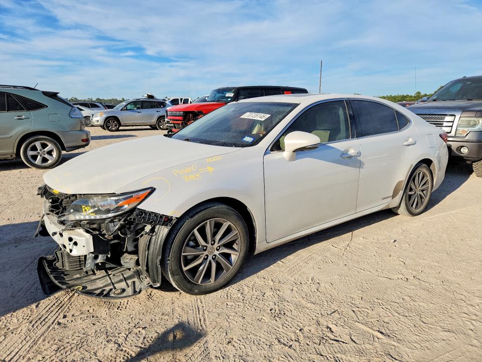 2016 Lexus ES VIN JTHBW1GGXG2105450 — COPART salvage auction photo