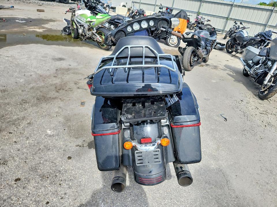 2020 Harley-davidson Street glide VIN 1HD1KBC1XLB634437 COPART salvage auction — FRONT END, FL - CERT OF TITLE SLVG REBUILDABLE, sold $3,200 on 2026-10-03 (photo 4)
