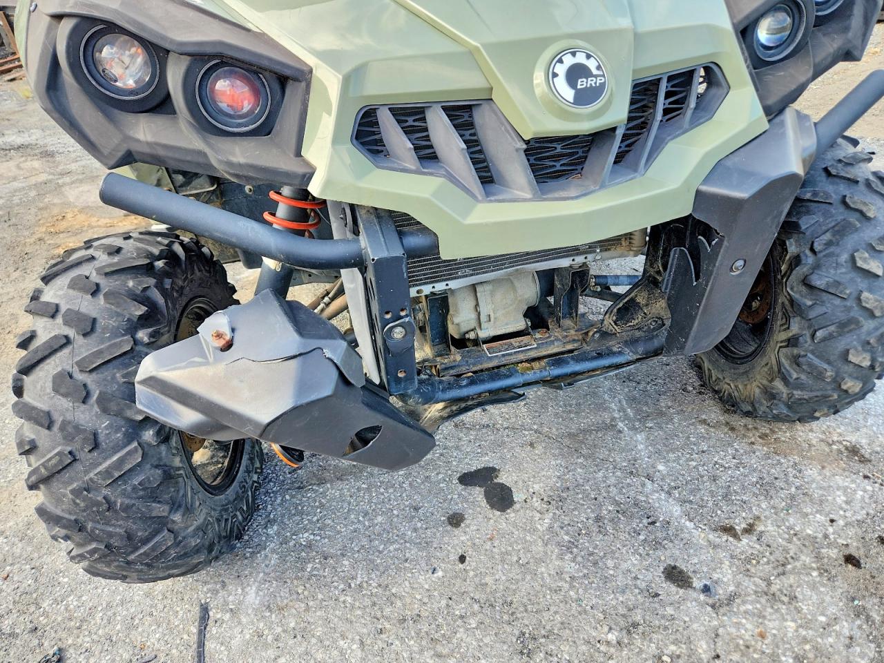 2019 Can-Am Commander VIN 3JBKGAN20KJ001075 COPART salvage auction — Front End, WV - SALVAGE CERTIFICATE (P), sold $3,550 on 2026-10-23 (photo 9)