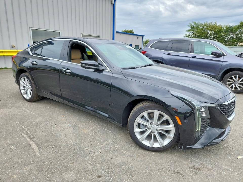 2025 Cadillac Ct5 VIN 1G6DS5RW0S0110214 COPART salvage auction — SIDE, Nc - Dealer Only Clean Title, sold $31,250 on 2026-10-01 (photo 4)