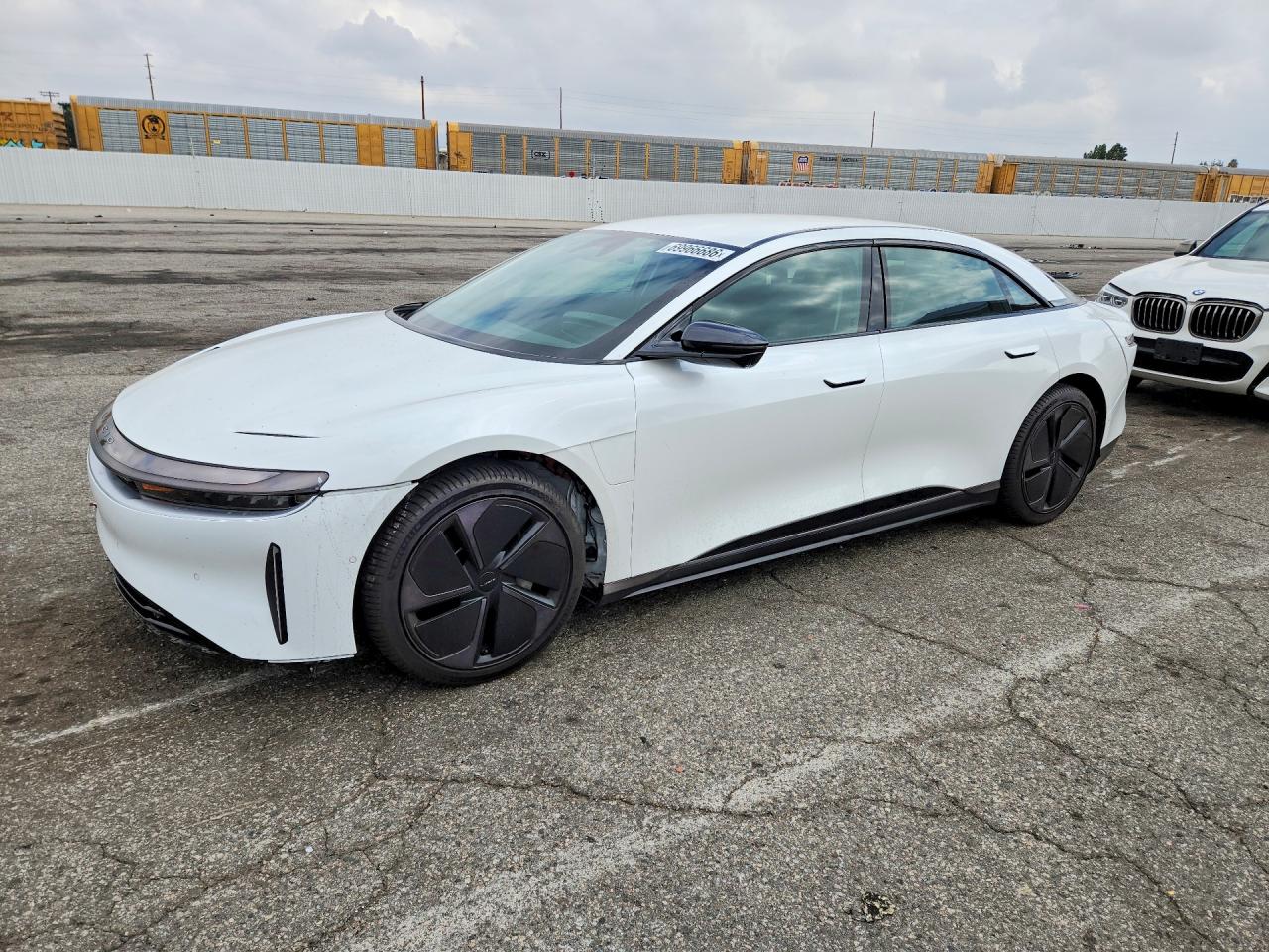 2025 Lucid Air VIN 50EA1PGA7SA001633 — COPART salvage auction photo
