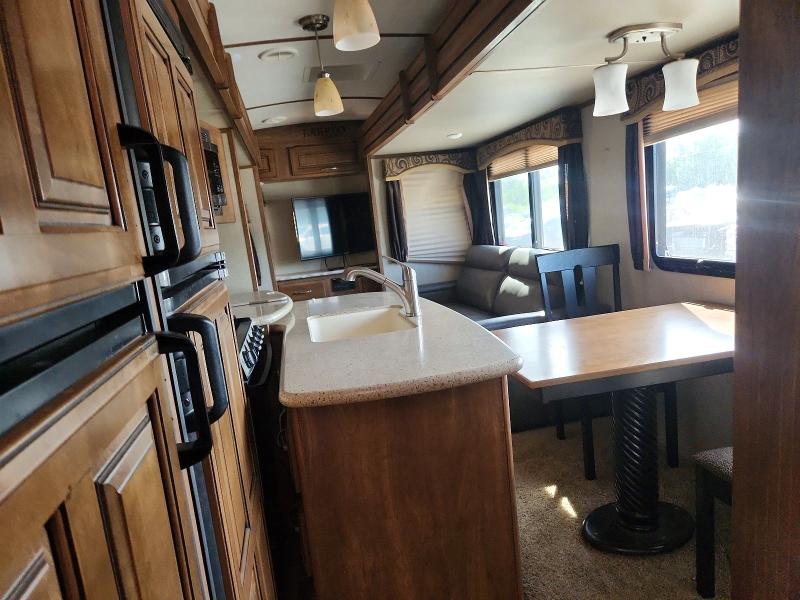 2017 Keystone Laredo VIN 4YDT33429HV600710 COPART salvage auction — MINOR DENT/SCRATCHES, IN - CERT OF TITLE-SALVAGE TITLE, sold $6,200 on 2026-10-08 (photo 7)