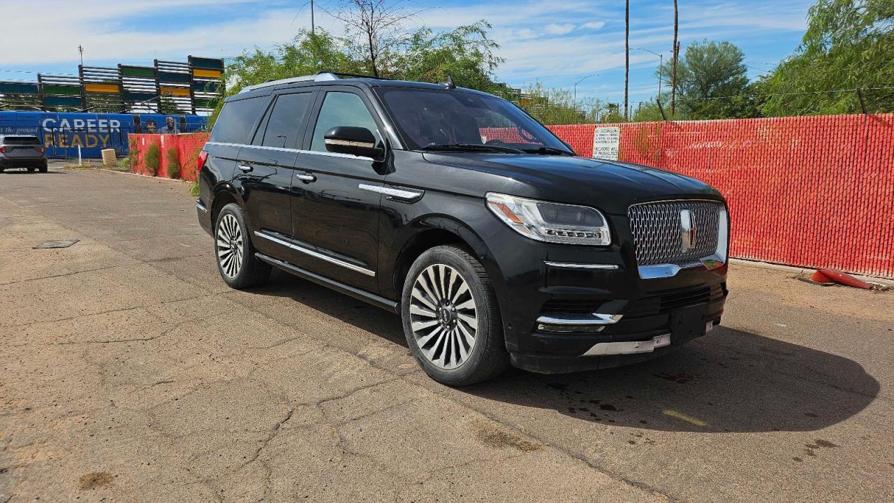 2019 Lincoln Navigator VIN 5LMJJ2LTXKEL10366 — COPART salvage auction photo