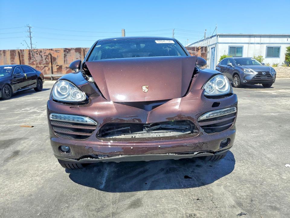2014 Porsche Cayenne VIN WP1AA2A26ELA05687 COPART salvage auction — FRONT END, Ca - Salvage Certificate, sold $1,500 on 2026-10-02 (photo 5)