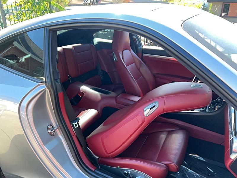 2017 Porsche 911 VIN WP0AB2A97HS123236 COPART salvage auction — MINOR DENT/SCRATCHES, Ca - Dlr/Dis/Exp Only Salvage Title (P), sold $32,000 on 2026-10-02 (photo 6)