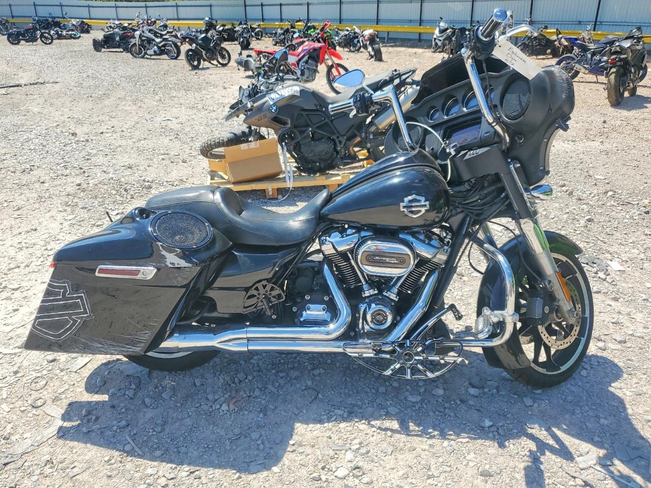 2023 Harley-Davidson fl VIN 1HD1KBC18PB608635 — COPART salvage auction photo