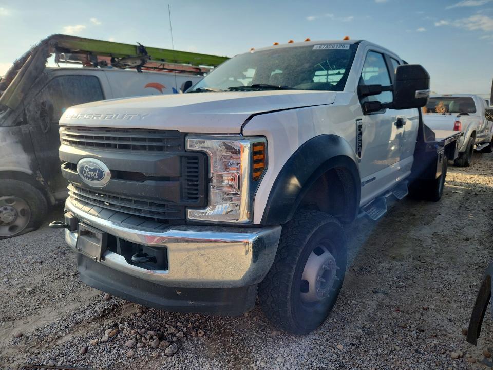 2019 Ford F350 VIN 1FD8X3HT4KEG87645 — COPART salvage auction photo