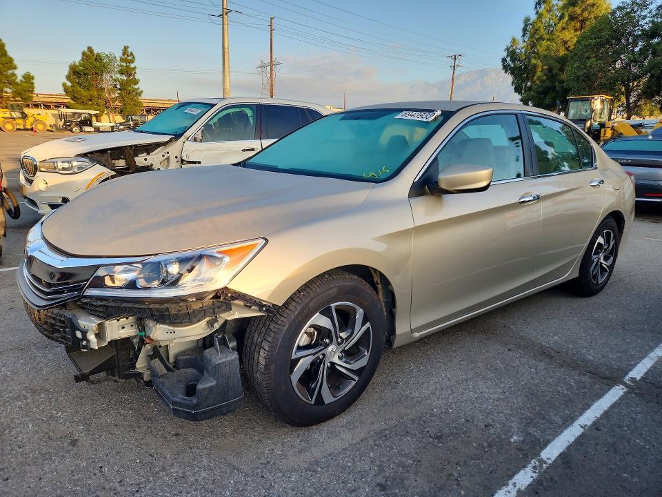 2017 Honda Accord VIN 1HGCR2F33HA086590 — COPART salvage auction photo