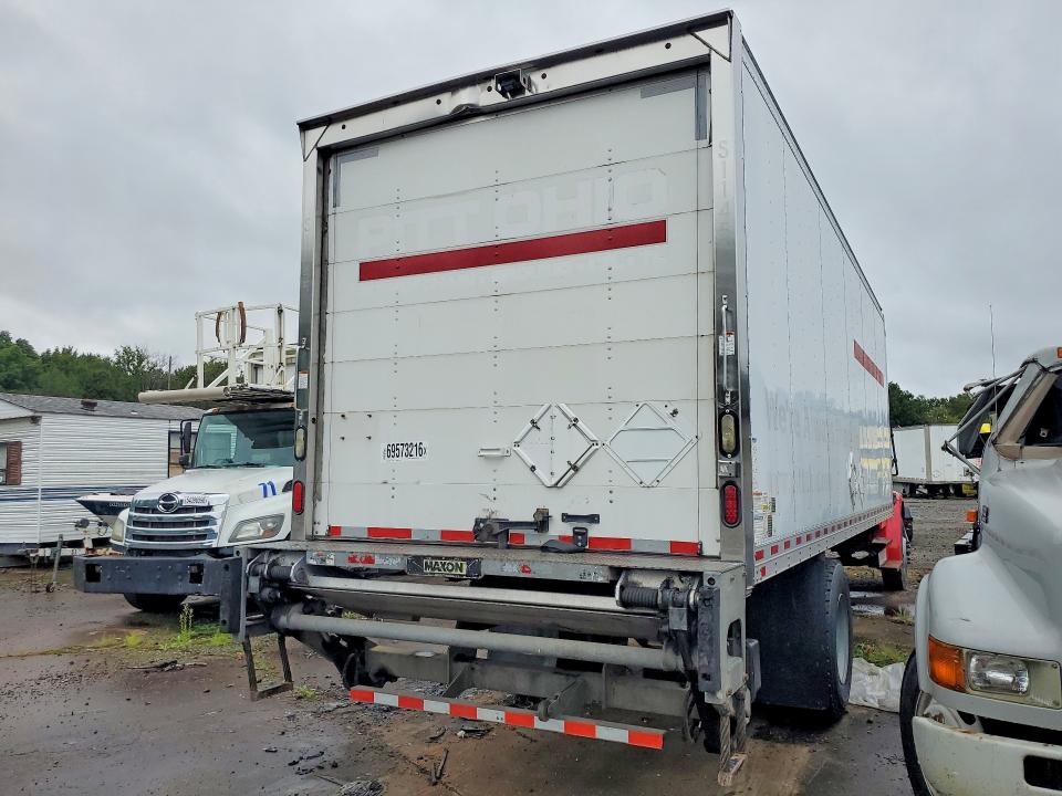 2017 Freightliner M2 VIN 1FVACXDT4HHHY2624 COPART salvage auction — MINOR DENT/SCRATCHES, OH - CERTIFICATE OF TITLE, sold $11,000 on 2026-10-05 (photo 3)