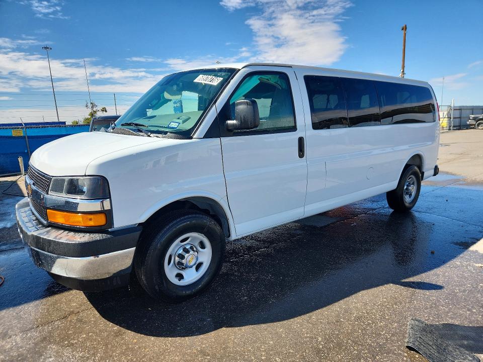 2026 Chevrolet Express 3500 VIN 1GAZGPFP1T1217077 — COPART salvage auction photo