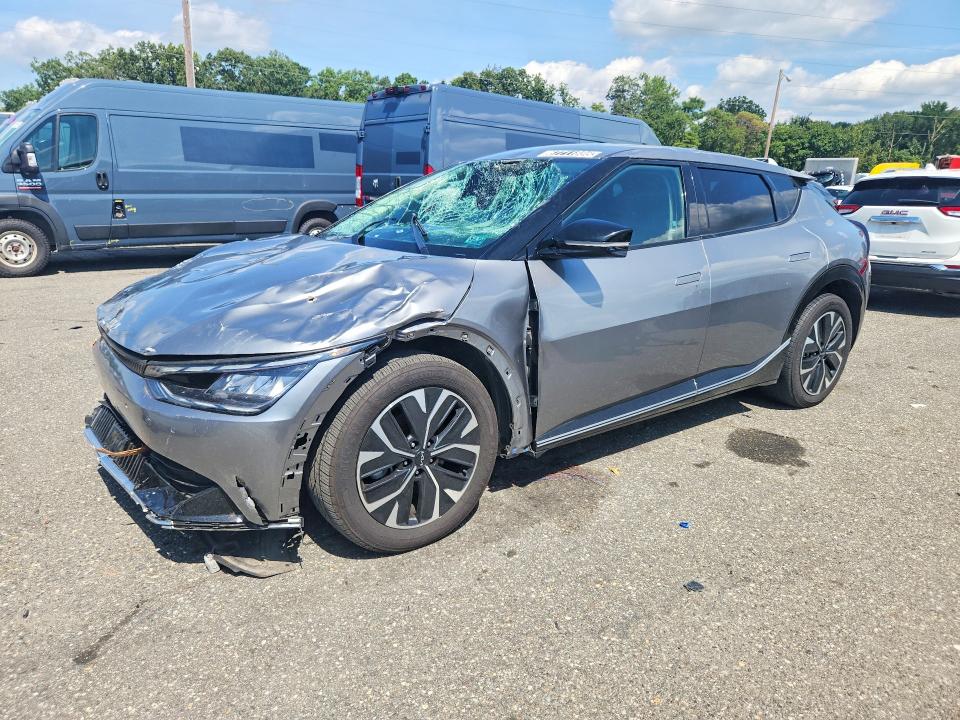 2024 Kia Ev6 VIN KNDC34LA2R5202239 — COPART salvage auction photo