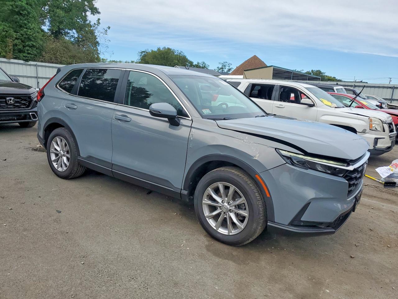 2024 Honda CR-V VIN 2HKRS4H75RH425661 COPART salvage auction — Front End, MA - CERT OF TITLE-SALVAGE, sold $15,500 on 2026-10-09 (photo 4)