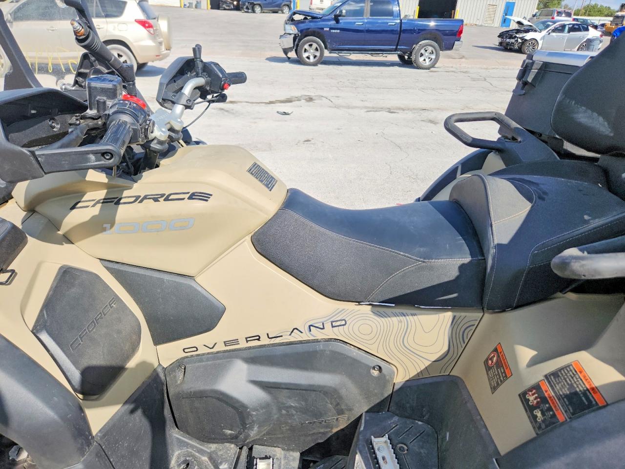 2026 cfmoto cforce VIN LCEFV1Z22TT000106 COPART salvage auction — Side, Ct - Clean Title, sold $7,700 on 2026-09-24 (photo 5)