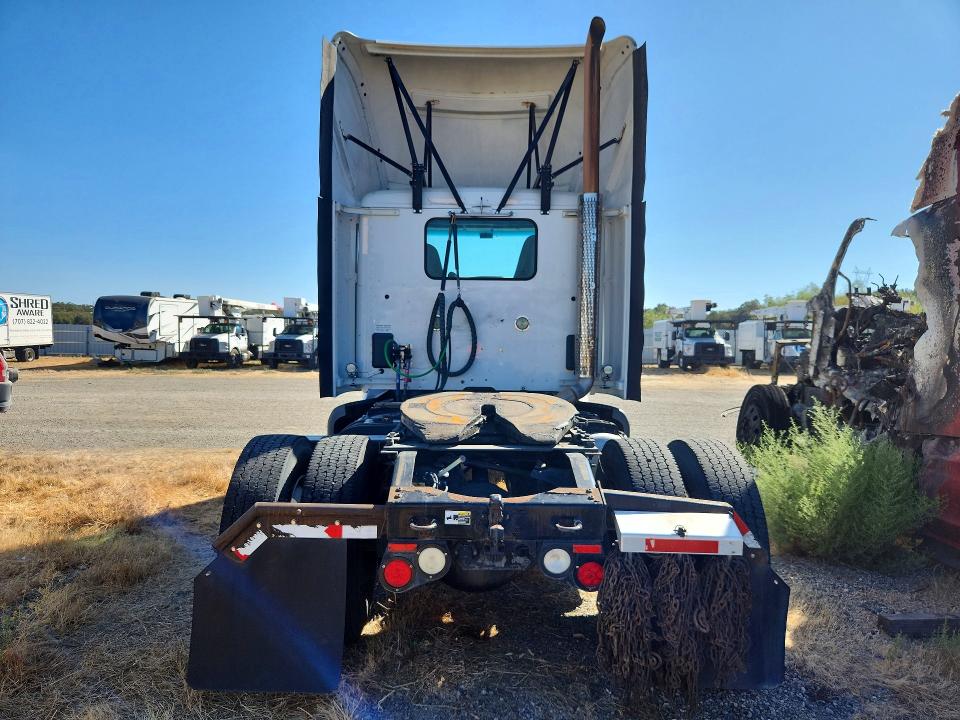 2016 Peterbilt 579 VIN 1XPBA48X5GD299422 COPART salvage auction — MECHANICAL, IN - DIS/DLR/EXP ONLY CLEAN TITLE, sold $6,200 on 2026-10-06 (photo 6)
