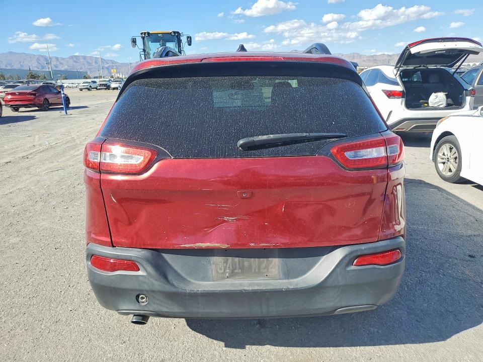 2015 Jeep Cherokee VIN 1C4PJLCB4FW560040 COPART salvage auction — FRONT END, Nv - Certificate Of Title, sold $500 on 2026-09-22 (photo 6)