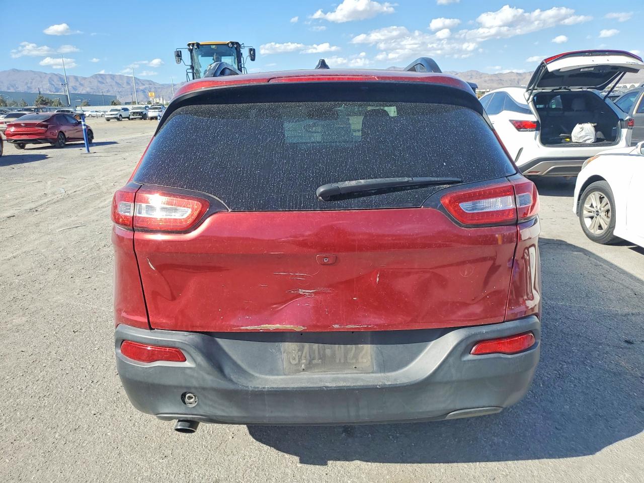 2015 Jeep Cherokee VIN 1C4PJLCB4FW560040 COPART salvage auction — Front End, NV - CERTIFICATE OF TITLE, sold $1,100 on 2026-09-25 (photo 6)