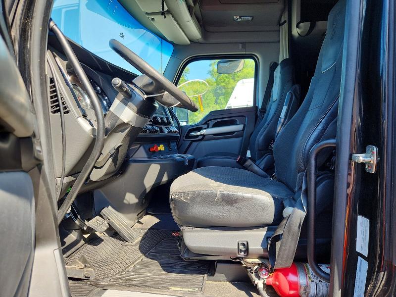 2022 Kenworth Constructi VIN 1XKYDP9X3NJ100731 COPART salvage auction — NORMAL WEAR, FL - CERTIFICATE OF TITLE, sold $15,100 on 2026-09-25 (photo 7)