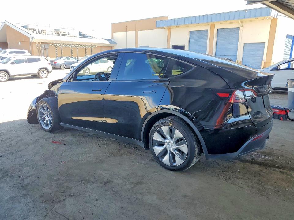 2022 Tesla Model y VIN 7SAYGDEE7NF426113 COPART salvage auction — FRONT END, CA, sold $12,200 on 2026-10-08 (photo 2)