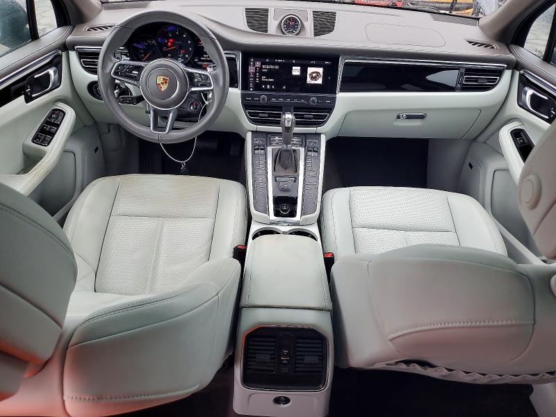 2021 Porsche Macan VIN WP1AA2A5XMLB06059 COPART salvage auction — WATER/FLOOD, PA - CERTIFICATE OF SALVAGE, sold $20,300 on 2026-09-11 (photo 8)