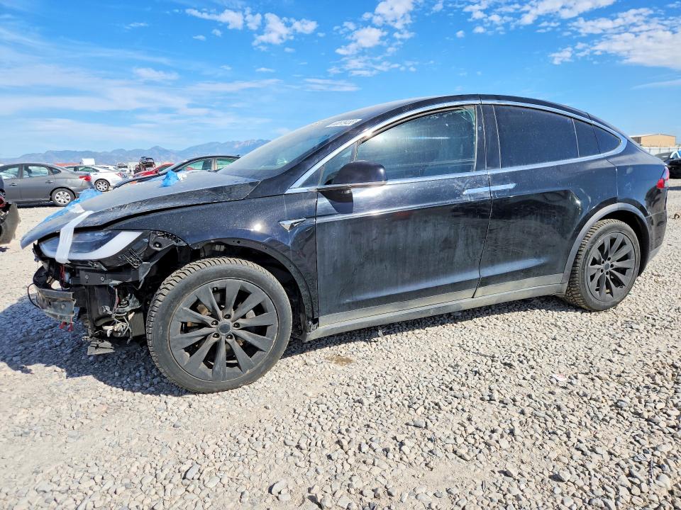 2019 Tesla Model x VIN 5YJXCDE22KF180691 — COPART salvage auction photo
