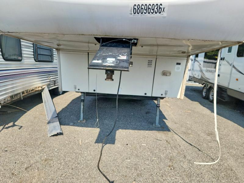 2004 Coachman Trailers VIN 1TC3B058441309884 COPART salvage auction — MINOR DENT/SCRATCHES, IL - CERTIFICATE OF TITLE, sold $325 on 2026-09-22 (photo 7)