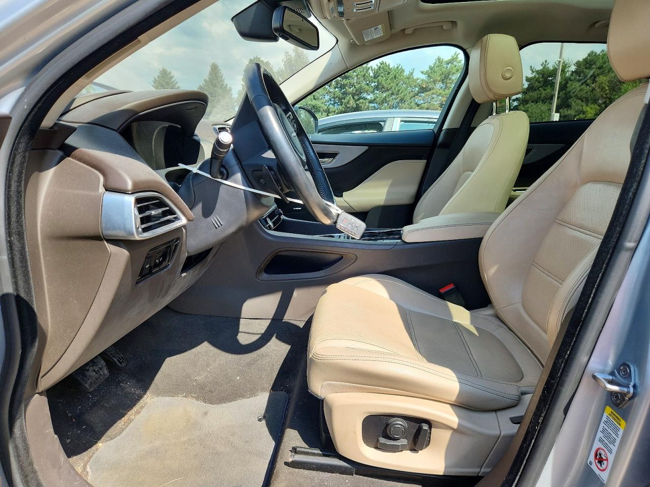 2017 Jaguar F-Pace VIN SADCK2BV6HA085660 COPART salvage auction — Mechanical, Ct - Clean Title, sold $2,850 on 2026-09-24 (photo 7)