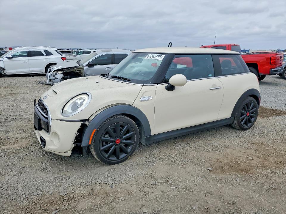 2017 Mini Cooper VIN WMWXP7C34H2A45970 COPART salvage auction — FRONT END, CA, sold $2,050 on 2026-10-09 (photo 1)