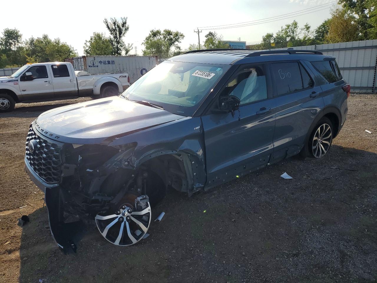 2026 Ford Explorer VIN 1FMUK8KHXTGB38004 — COPART salvage auction photo