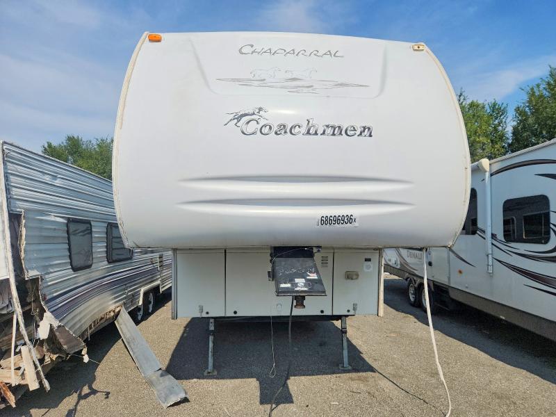 2004 Coachman Trailers VIN 1TC3B058441309884 COPART salvage auction — MINOR DENT/SCRATCHES, IL - CERTIFICATE OF TITLE, sold $325 on 2026-09-22 (photo 8)