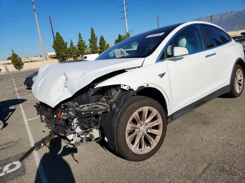 2021 Tesla Model x VIN 5YJXCAE28MF320406 — COPART salvage auction photo