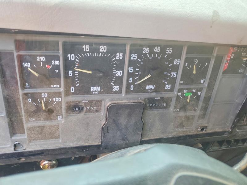 2001 International 2000 VIN 1HTGEAHR11H369528 COPART salvage auction — MINOR DENT/SCRATCHES, Ny - Certificate Of Title (P), sold $12,500 on 2026-10-02 (photo 9)